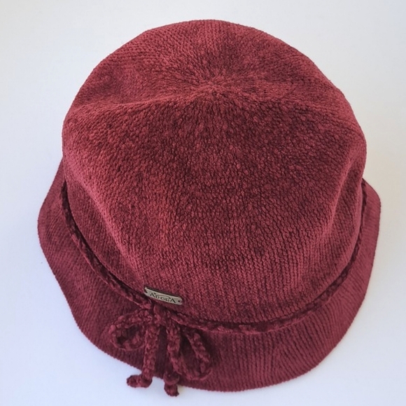 Beautiful Burgundy Chenille Winter Cloche Hat w/ Bow by Adora Vintage Style - Picture 4 of 9